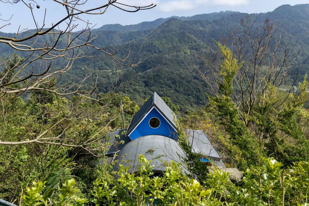 日木花園 Gao Garden在山巒中搭配山景，適合午後消磨時光