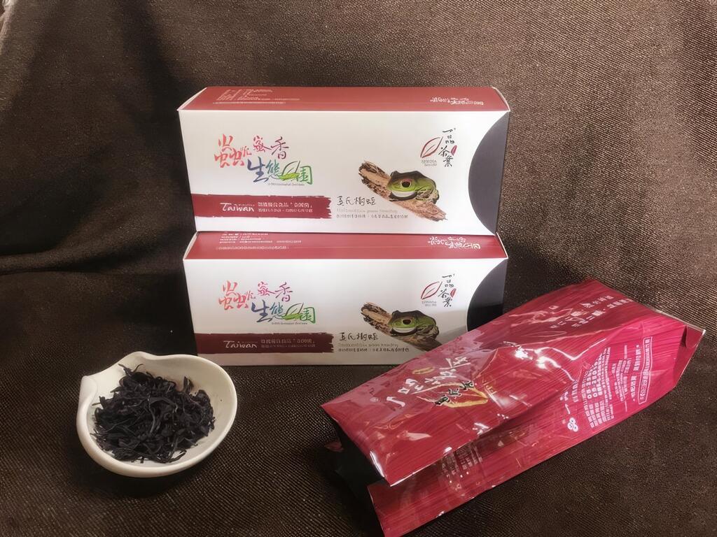 朝有機無毒茶園步步前進